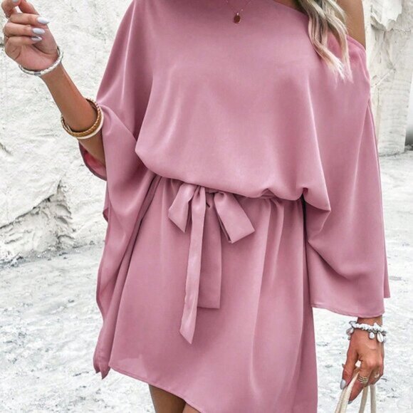 Casual Women's Solid Color Belted Bell Sleeve Dress - Picture 5 of 7